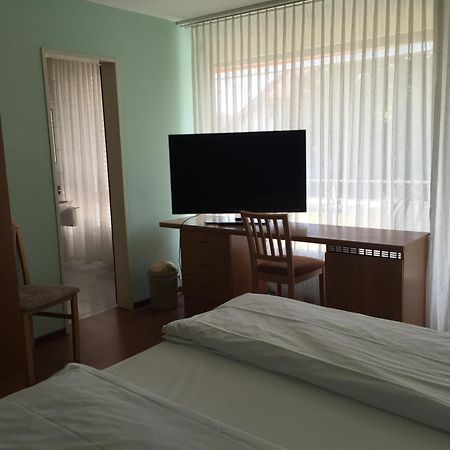 Hotel Mare & Monti Bassersdorf Rum bild