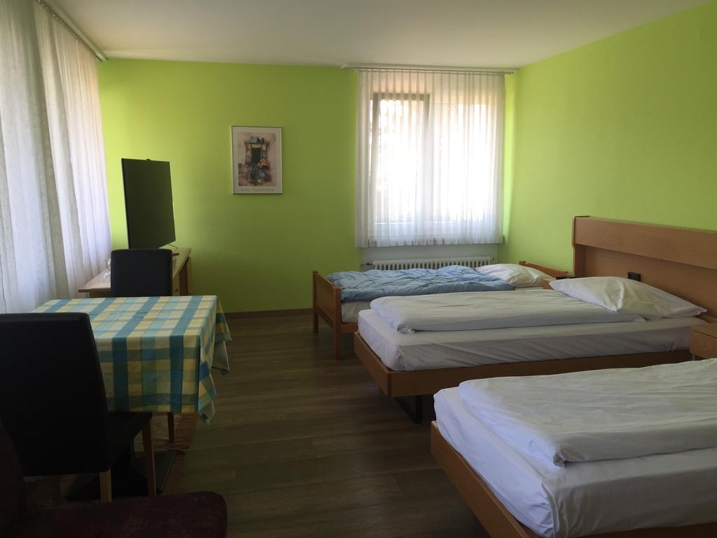 Hotel Mare & Monti Bassersdorf Exteriör bild