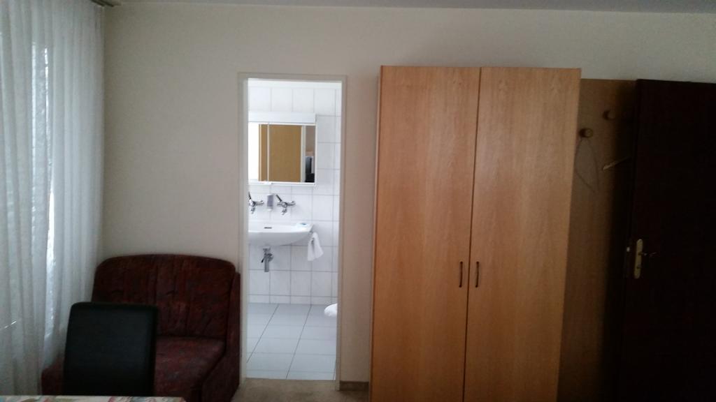 Hotel Mare & Monti Bassersdorf Rum bild